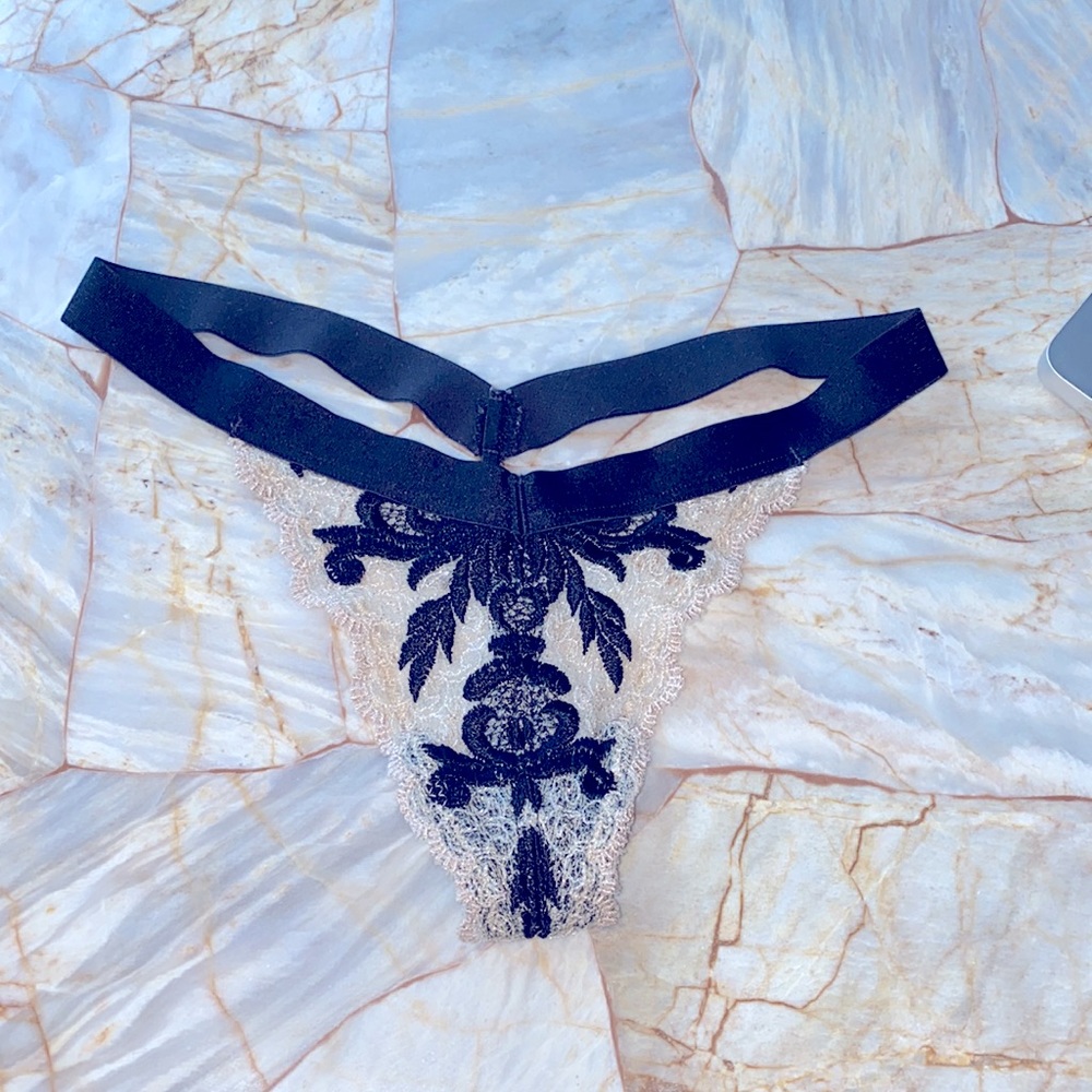 Rare Vintage Thong Panty V-String Panties‎ XS